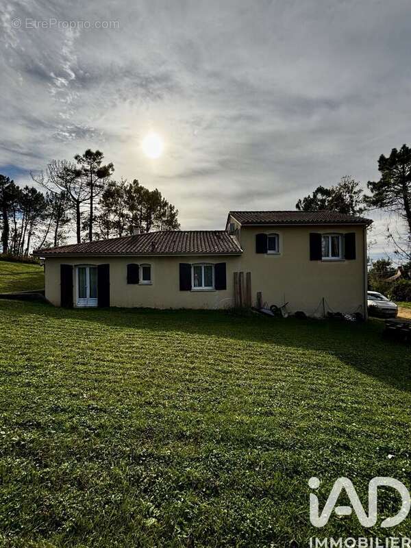 Photo 2 - Maison à BEAUMONT-DU-PERIGORD