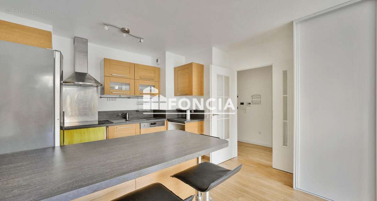 Appartement à LE PLESSIS-ROBINSON