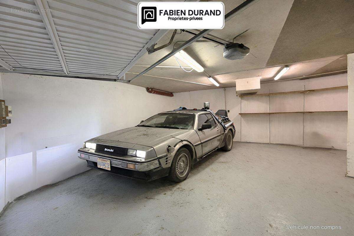 Parking à MANDELIEU-LA-NAPOULE