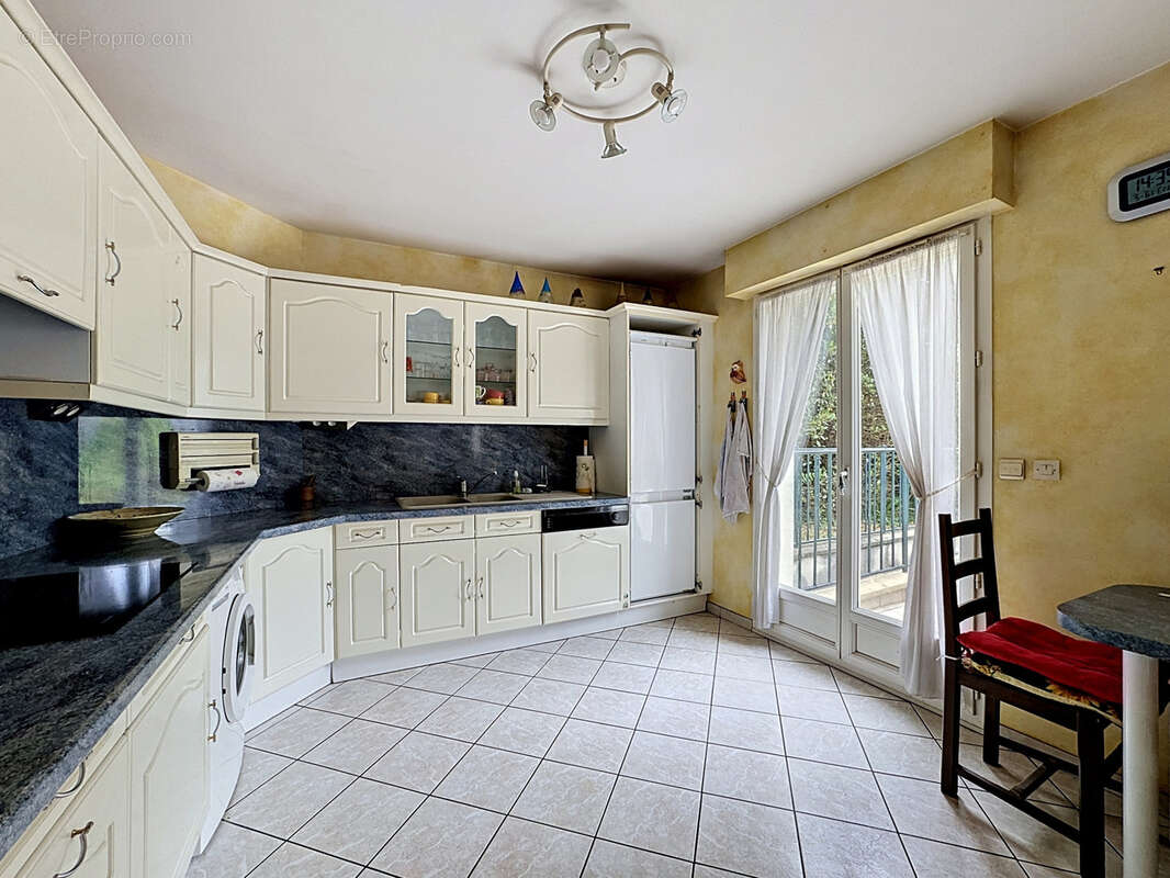 Maison à SAVIGNY-SUR-ORGE