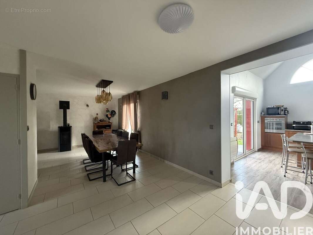 Photo 3 - Maison à BISSIERES