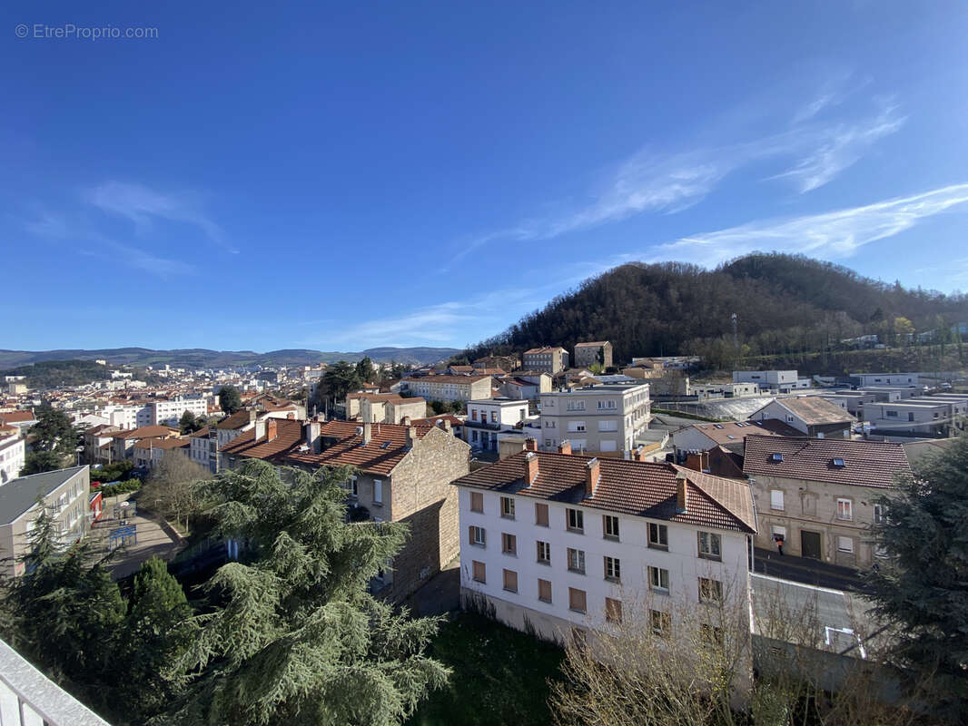 Appartement à SAINT-ETIENNE