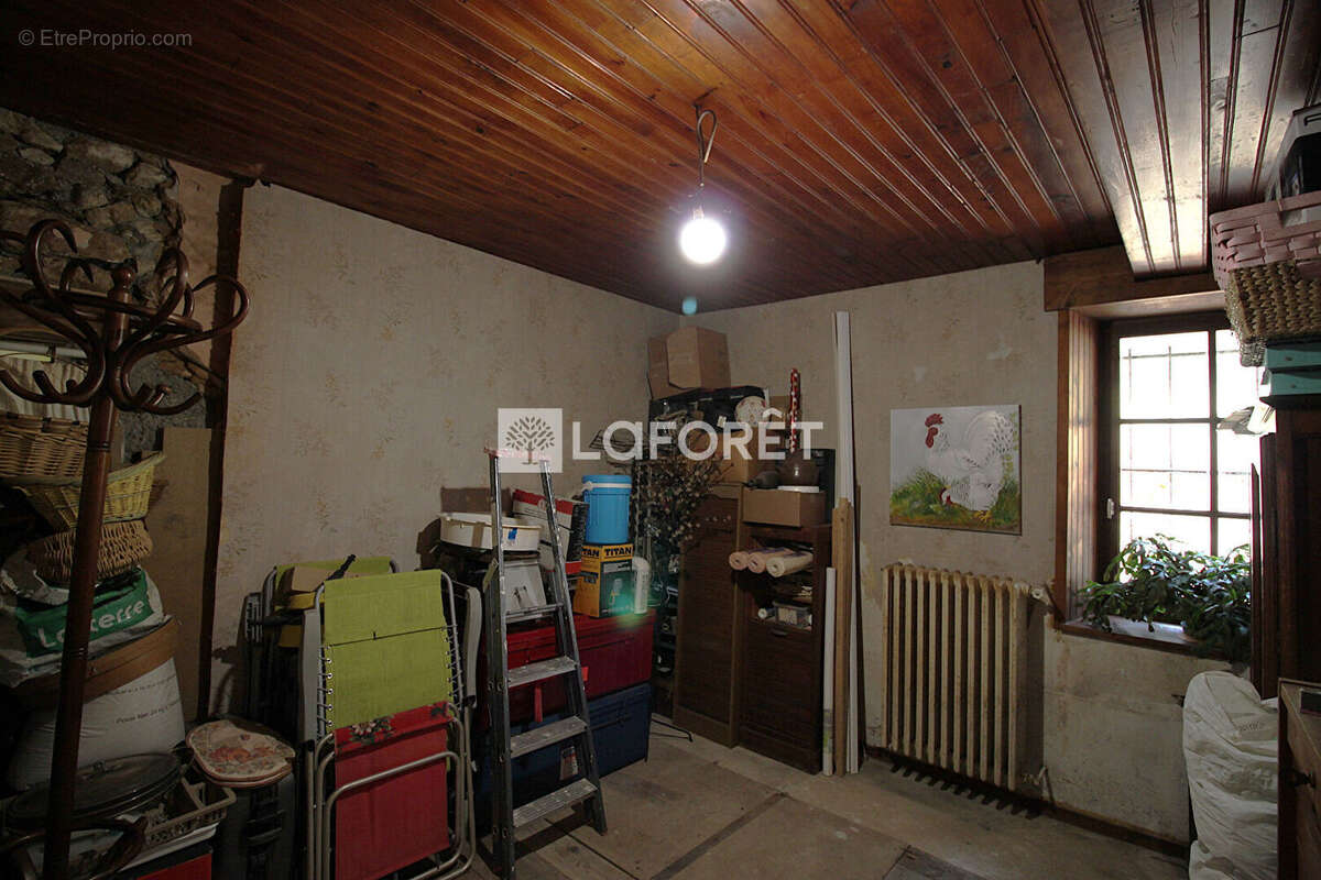 Maison à CHATEAU-L'EVEQUE