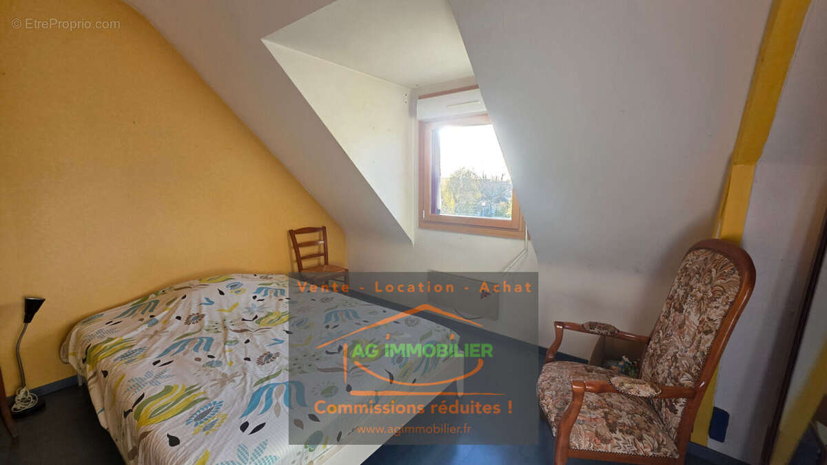 Maison à MONTGERMONT