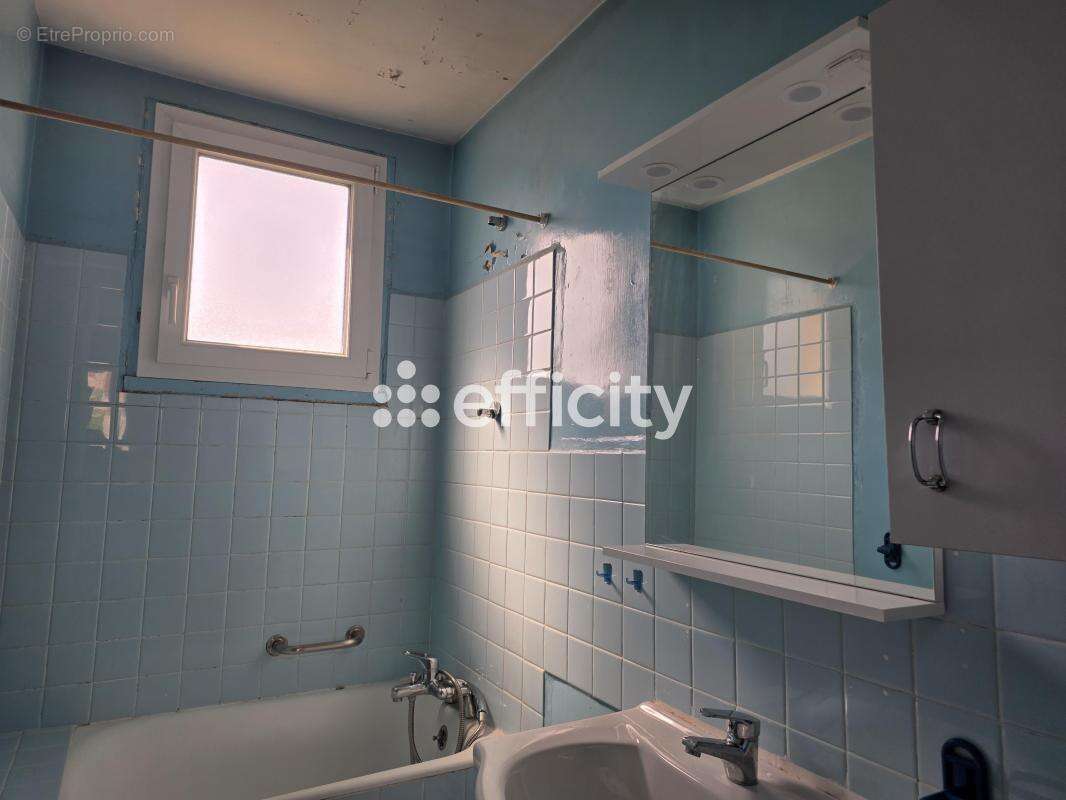 Maison 87 m² à La Rochelle  - photo 3