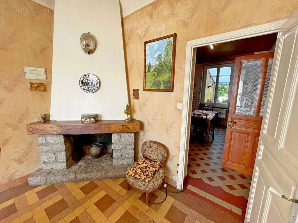 Maison à GOULOUX