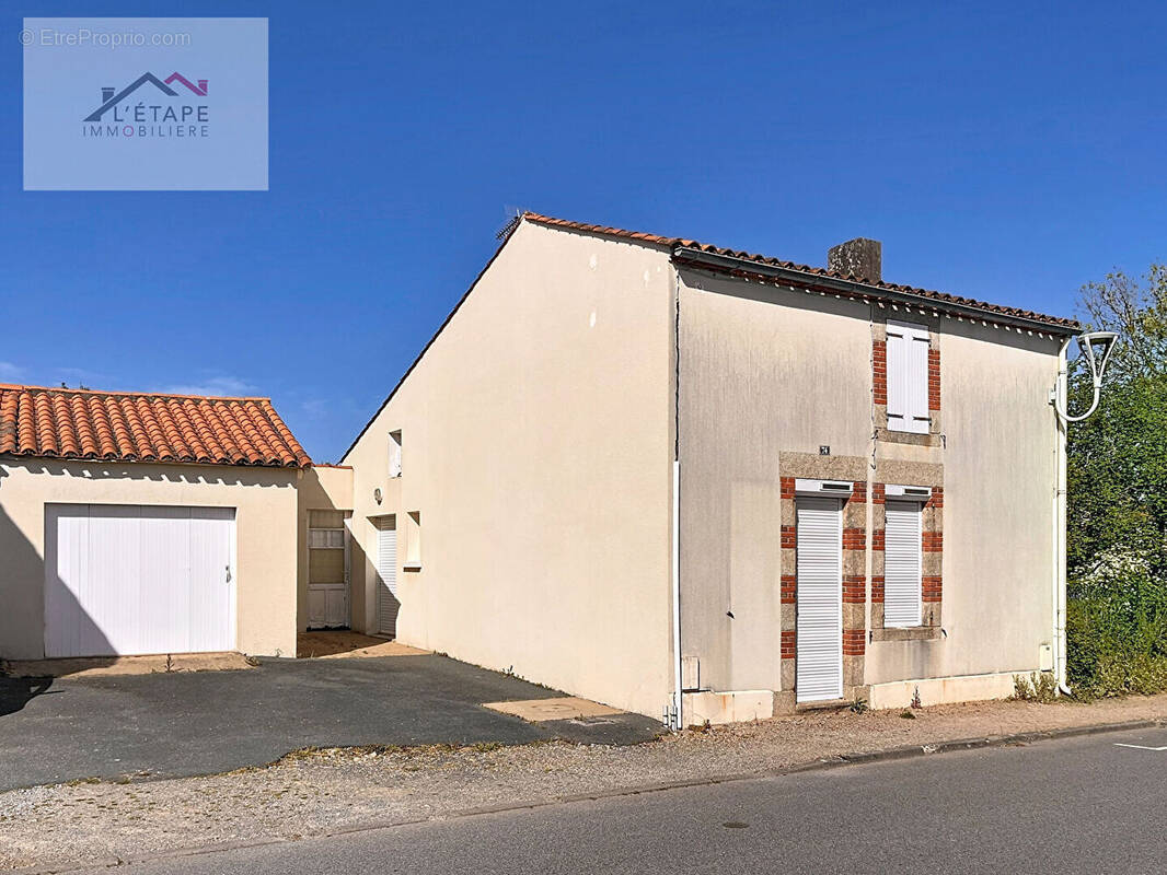 Maison à VENANSAULT