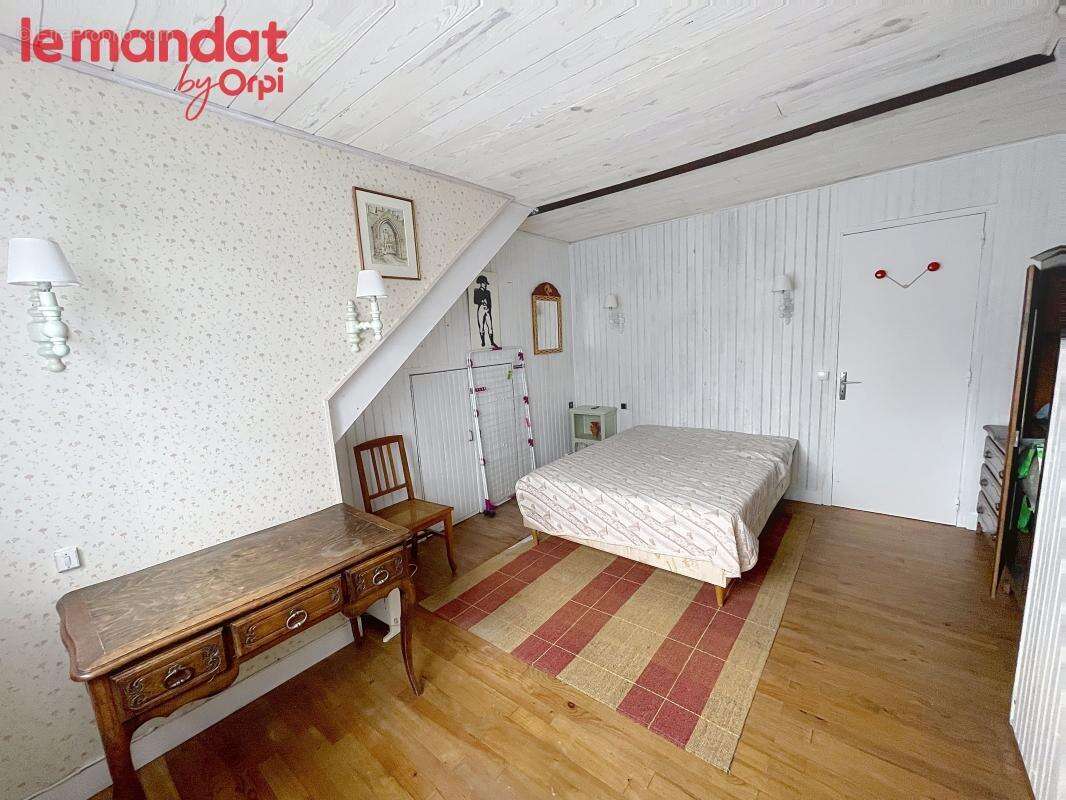 Maison à HARDRICOURT