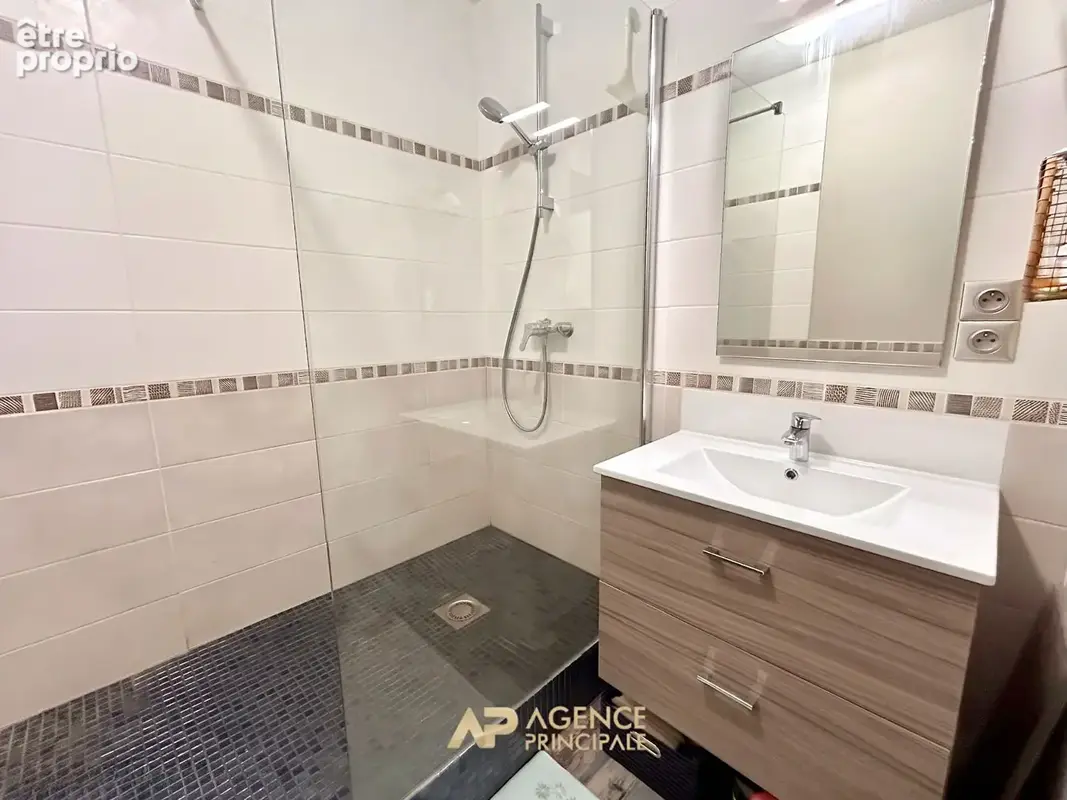 Appartement T3 57 m² avec parking - La Ville en Bois - La Rochelle - photo 9