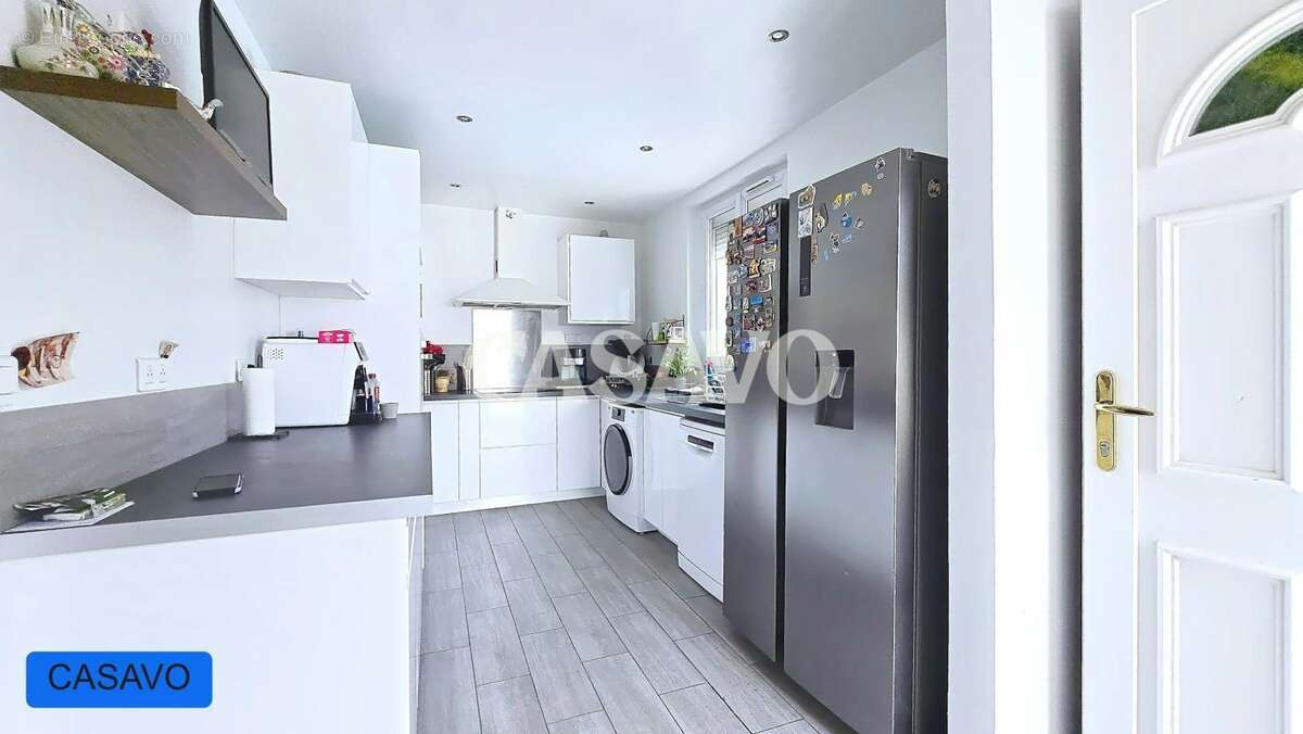 Vente Maison 4 pièces de 91m² - 93190 Livry-Gargan - photo 2