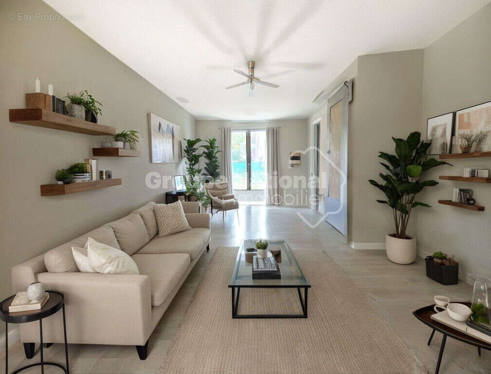 Maison à SAINT-CHAMAS