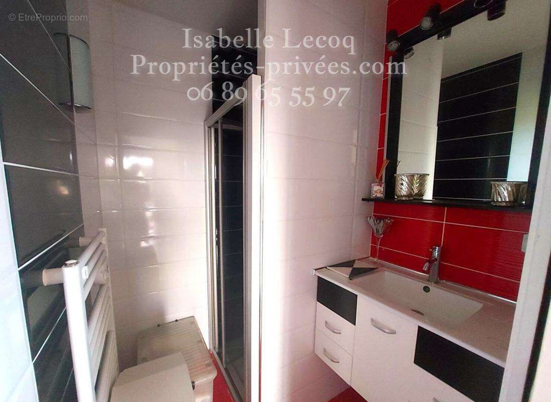 Maison à BOURGTHEROULDE-INFREVILLE