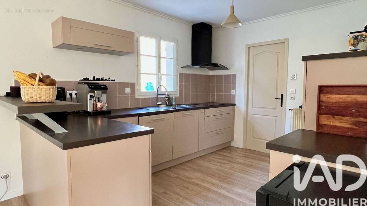 Photo 5 - Maison à SAINT-OUEN-LES-VIGNES