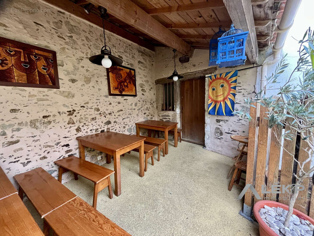 Autre à LES HERBIERS