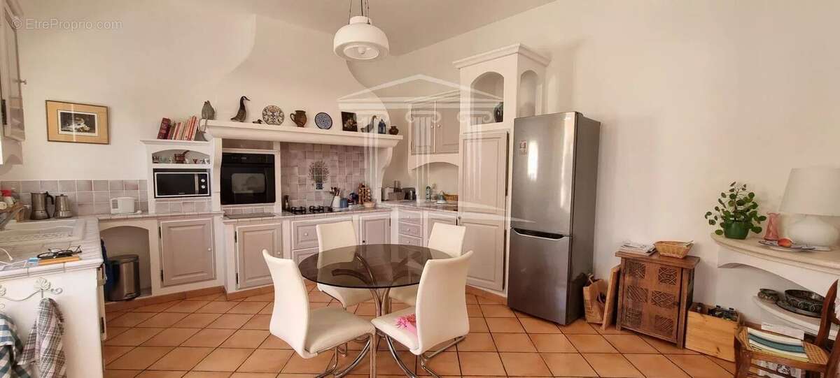 Maison à SORGUES