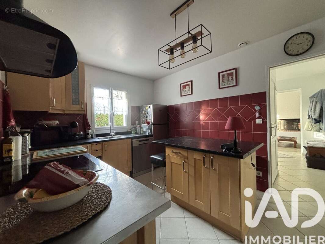 Photo 2 - Maison à LAMORLAYE