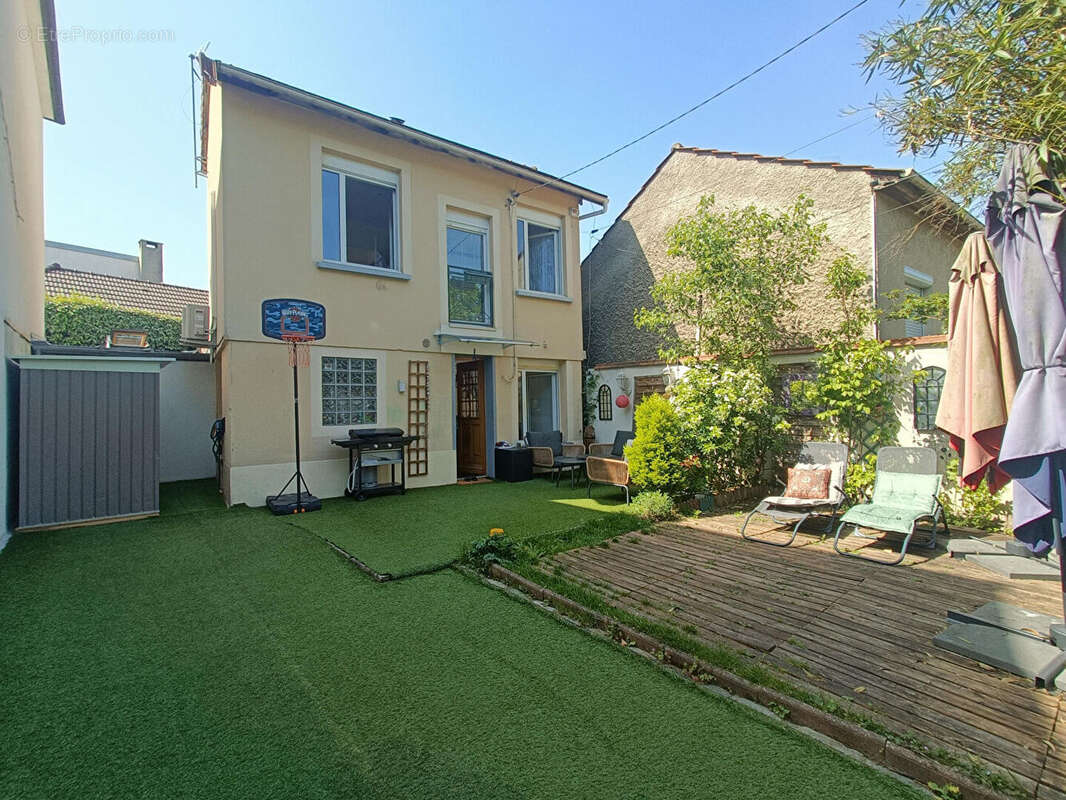 Maison à VILLEMOMBLE