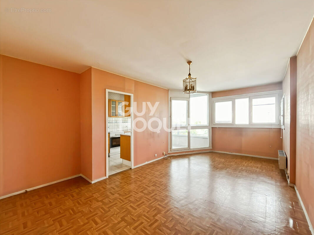 Appartement à CHAMPS-SUR-MARNE