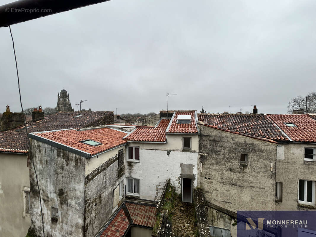 Appartement à SAINTES