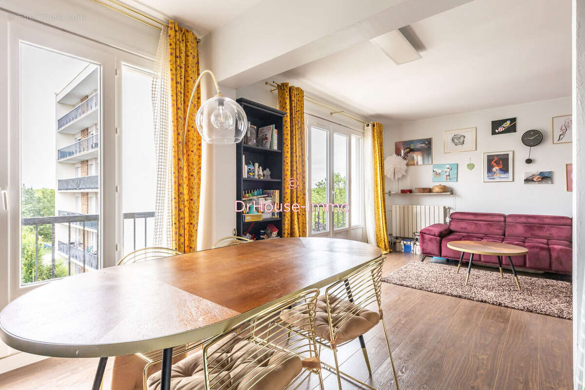 Appartement 78 m² à Maurepas  - photo 15