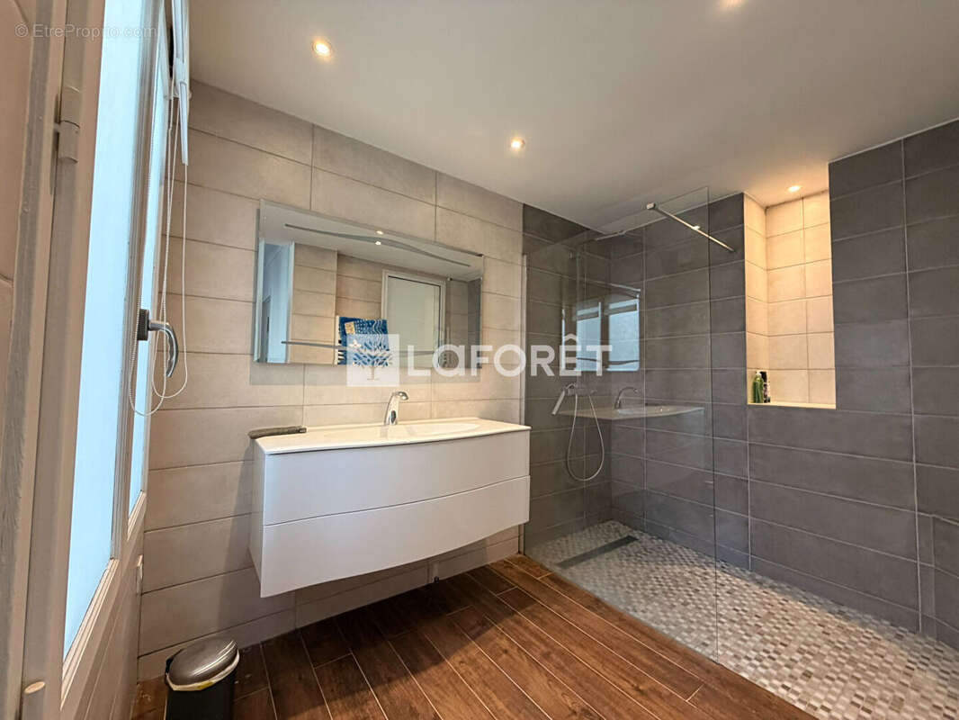 Maison à PARIS-16E
