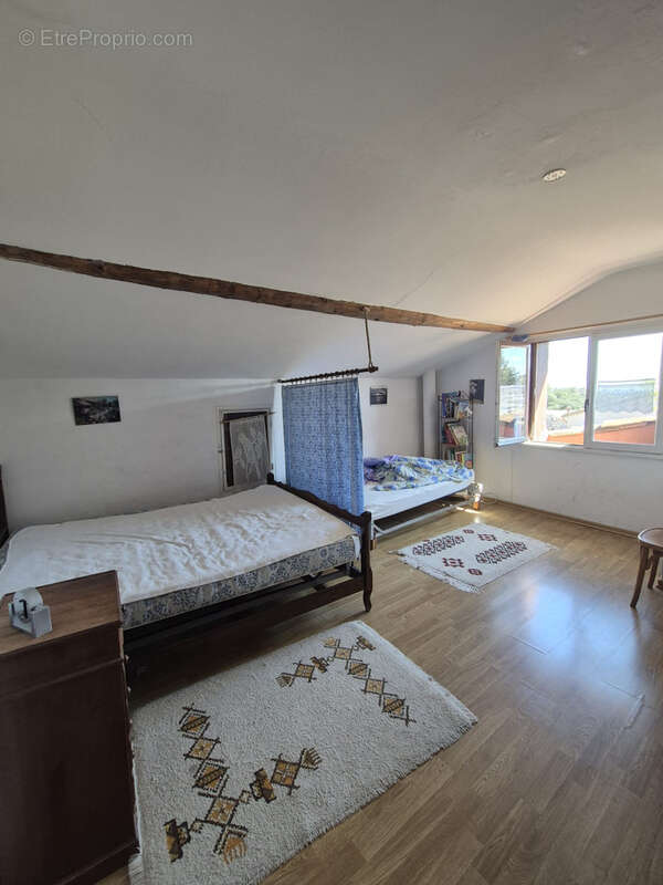 Maison à CABREROLLES