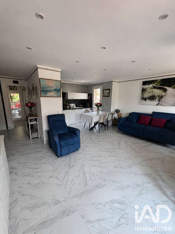 Photo 2 - Appartement à VALLAURIS