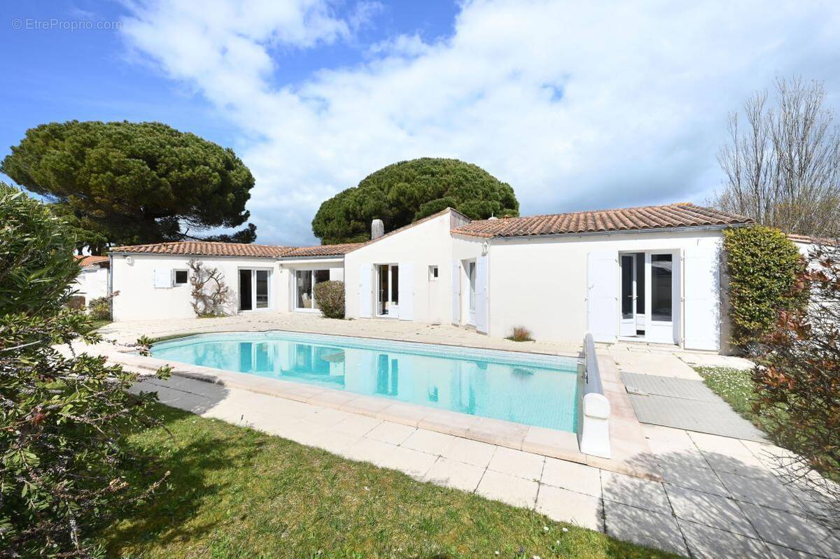 Maison à LA COUARDE-SUR-MER