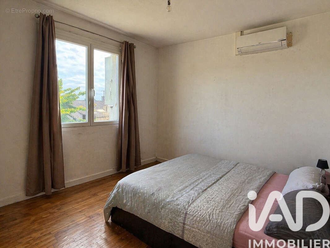 Maison 135 m² à Aunac  - photo 8