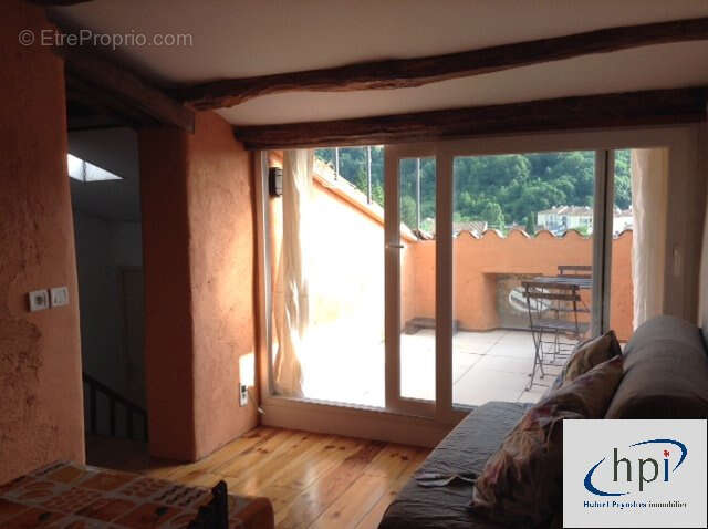 Vente studio meublé avec terrasse centre-ville Saint Affrique - photo 4
