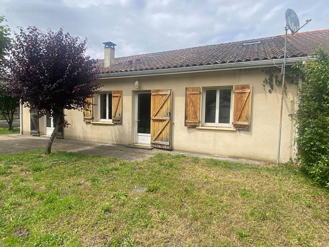 Maison à PISSOS