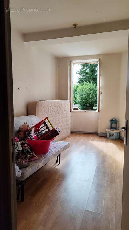 Maison 115 m² à Saint-Jean-D'angely  - photo 6
