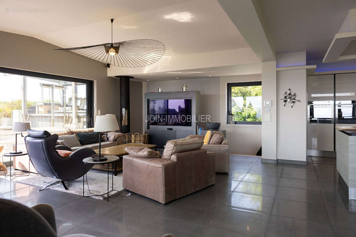 Demeure de prestige Dieppe 6 pièce(s) 273.65 m² - photo 8