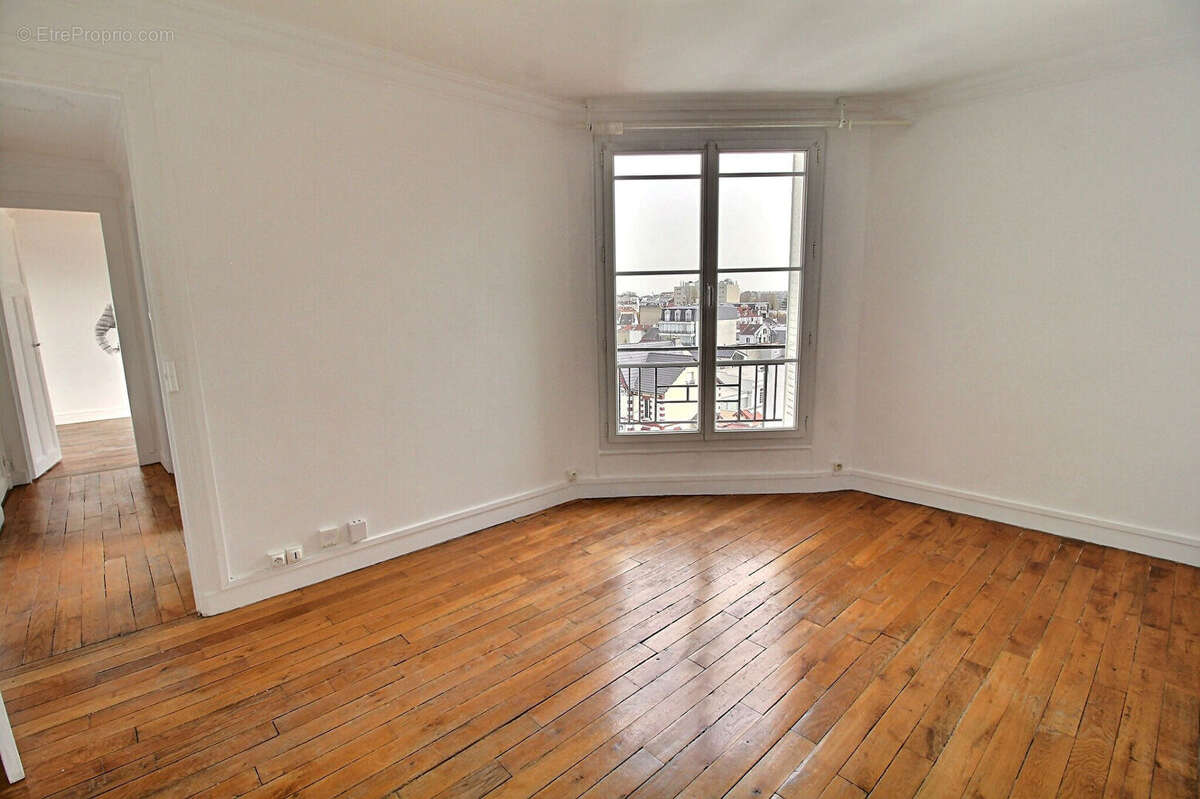 Appartement à LA GARENNE-COLOMBES