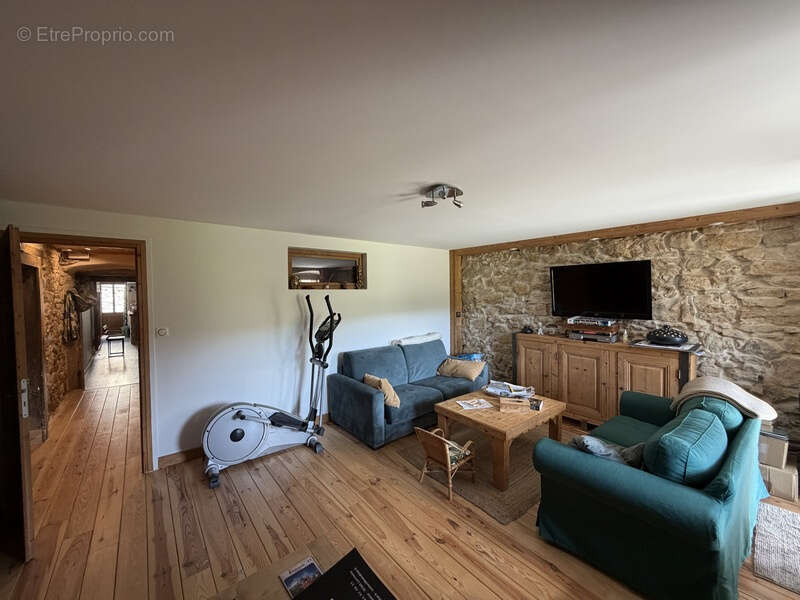 Leschères,  Bel appartement au rez de chaussée de 111 m2 avec terrasse - photo 6