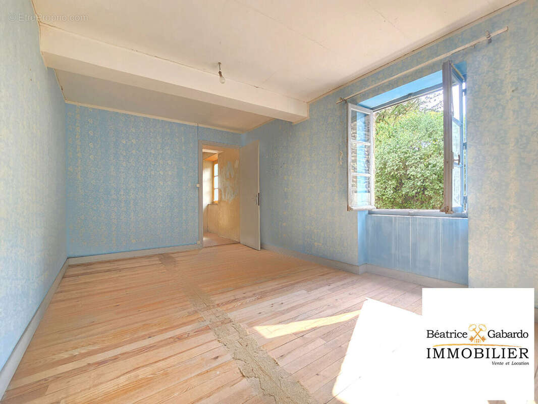 Maison Chamelet 6 pièce(s) 183 m2 - photo 11