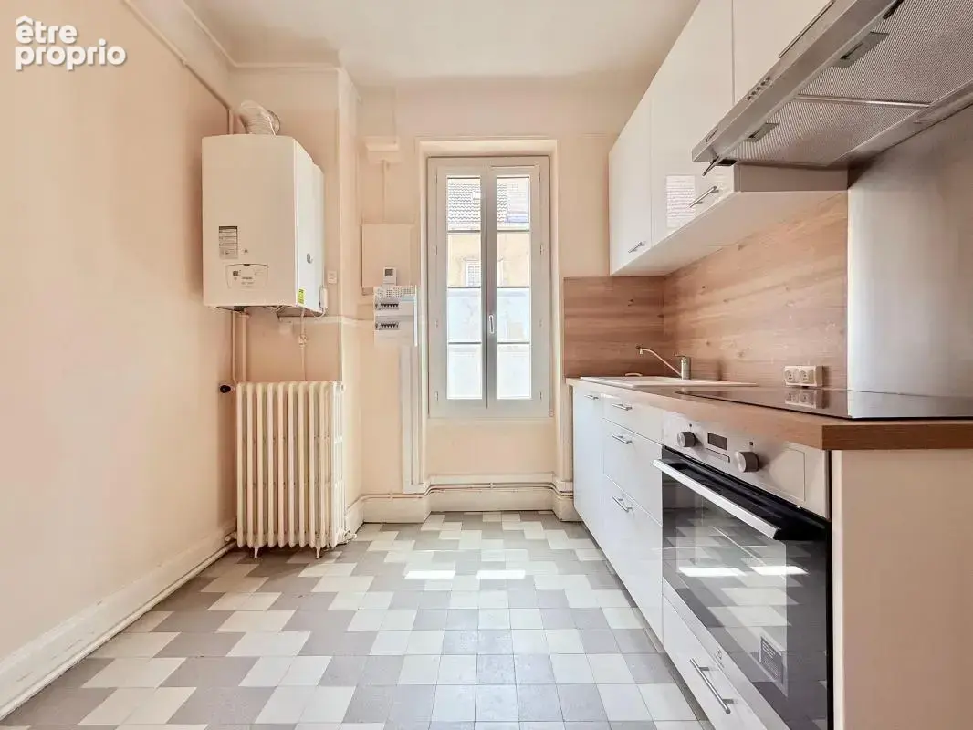 Appartement T3 avec cave et grenier, propre, stationnement aisé - photo 6