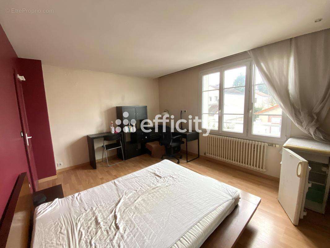 Appartement à NEUILLY-PLAISANCE