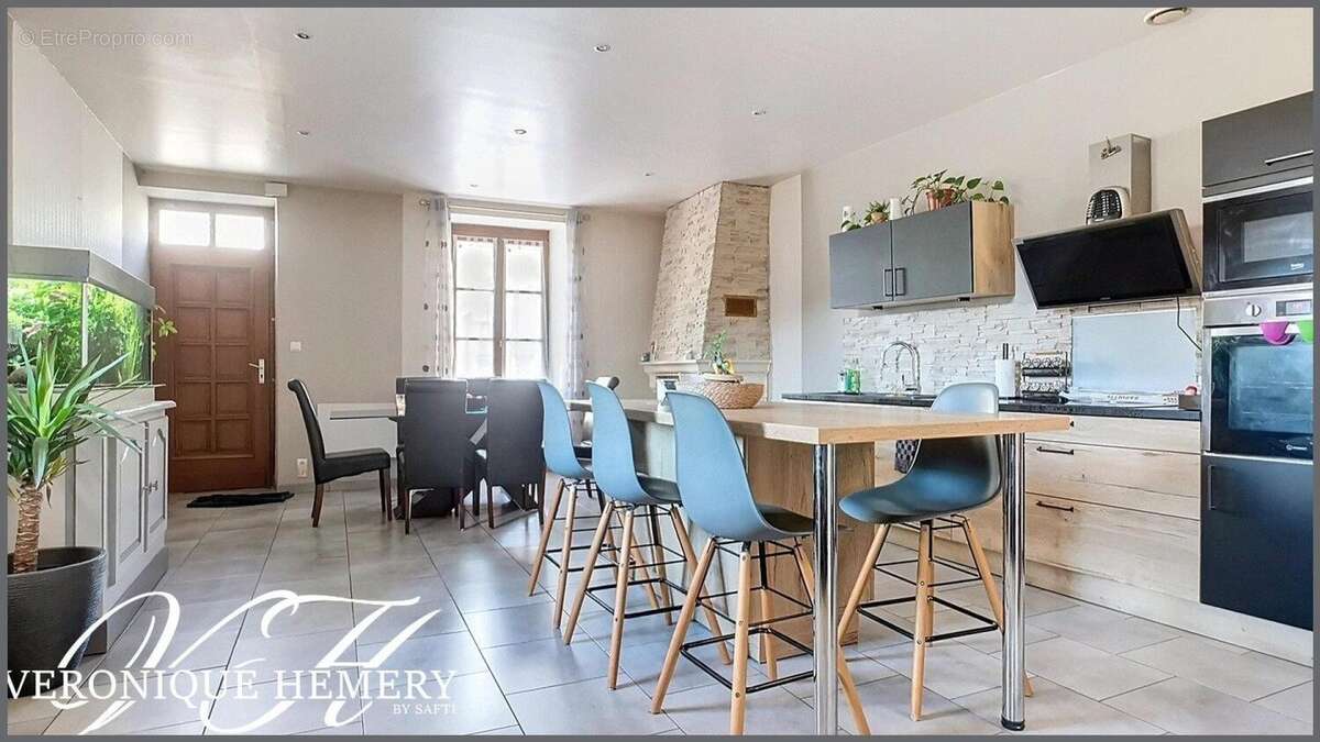 Photo 3 - Maison à MESLAY-DU-MAINE