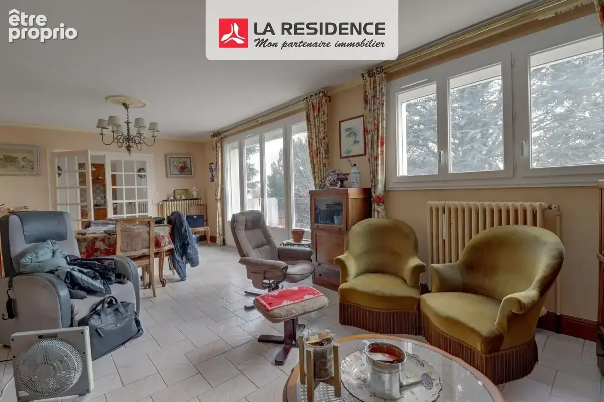 Maison 118 m² à La Chaussee-Saint-Victor  - photo 5
