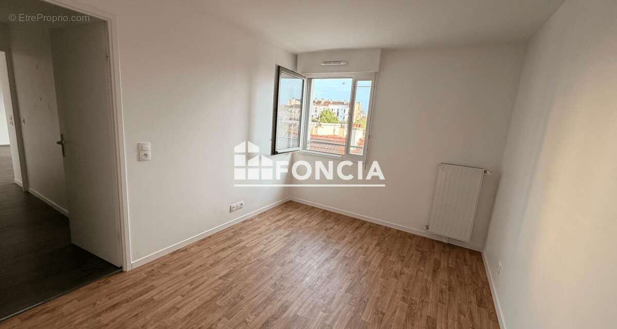 3 pièces avec balcon, parking et au calme – À 2 pas du métro & du coeur de ville - photo 6