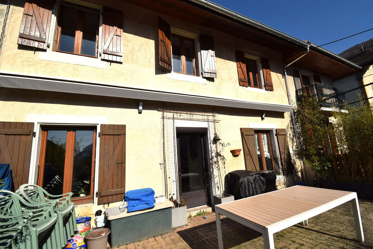 Maison à CHINDRIEUX