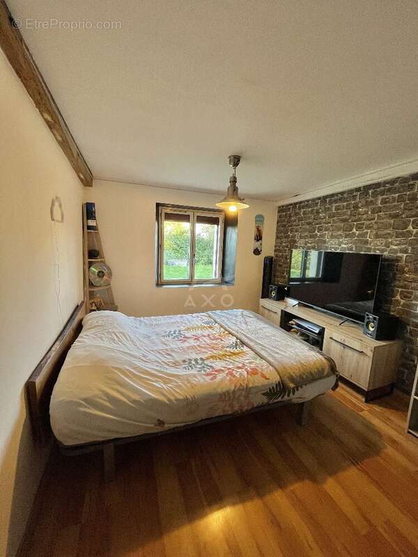 Maison à SAINT-DENIS-LA-CHEVASSE