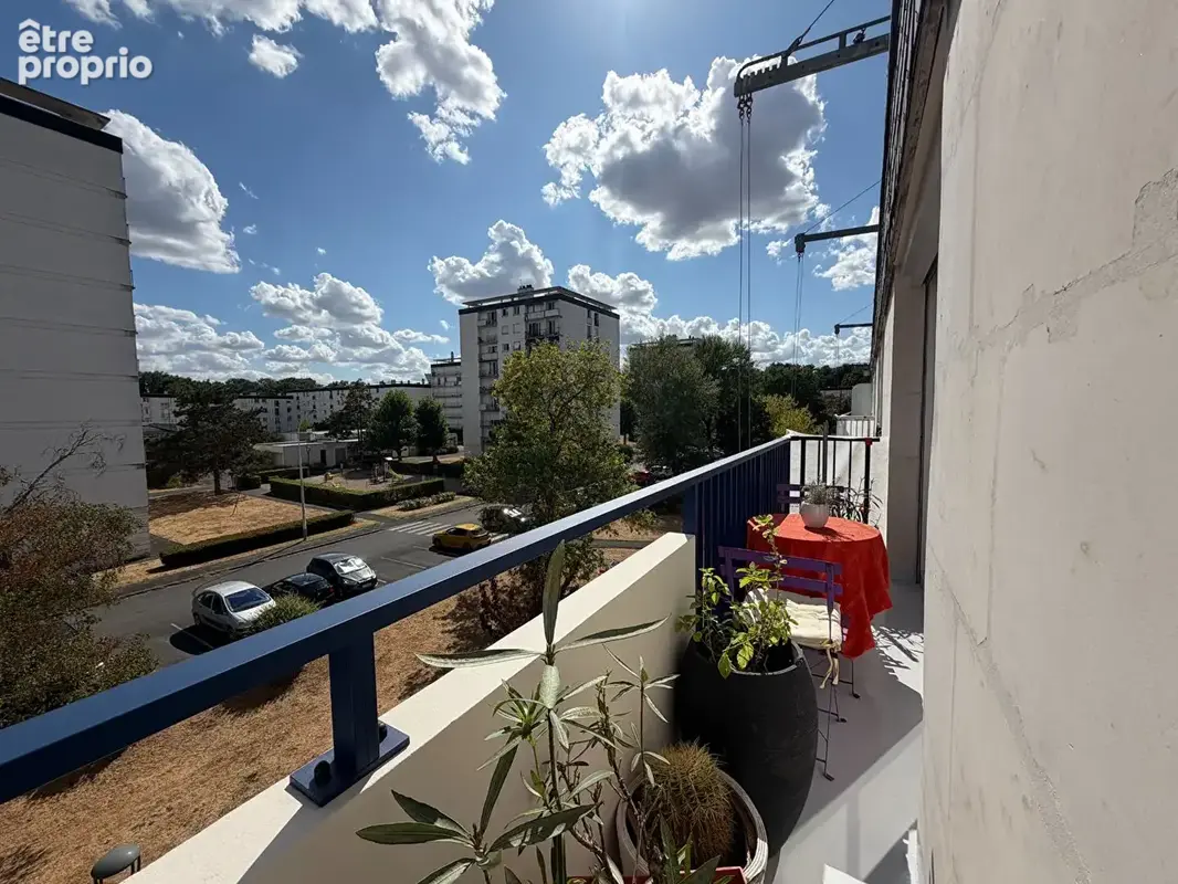 Appartement T5 traversant - Montjoyeux - 3 chambres - Balcon - photo 3