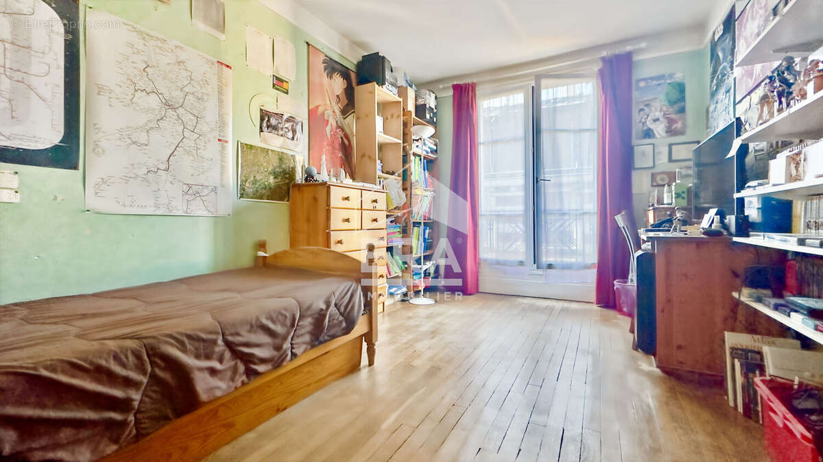 Appartement à PARIS-10E