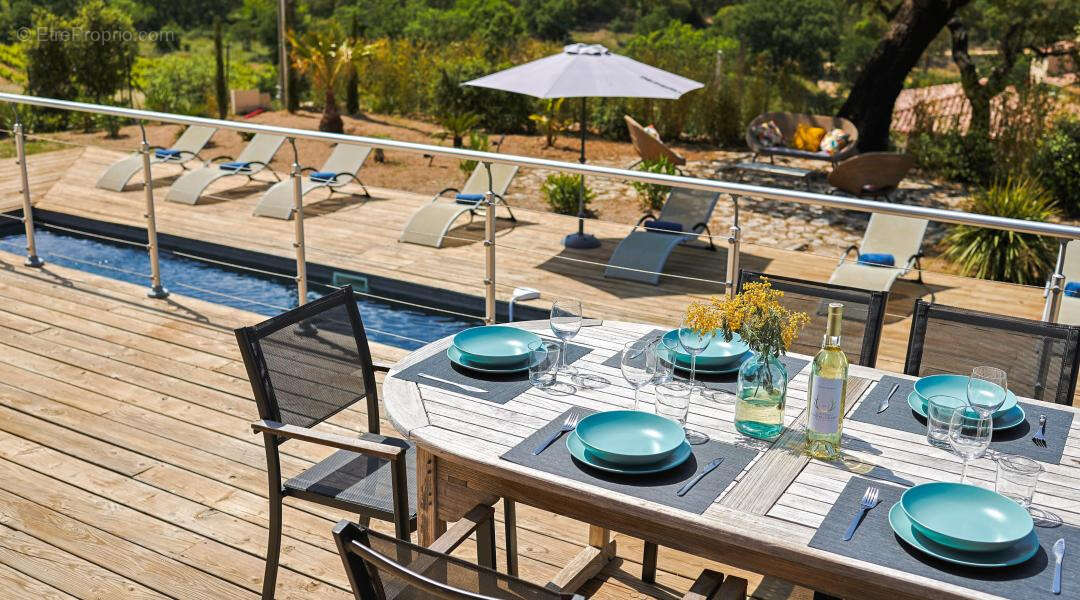 Maison à PLAN-DE-LA-TOUR