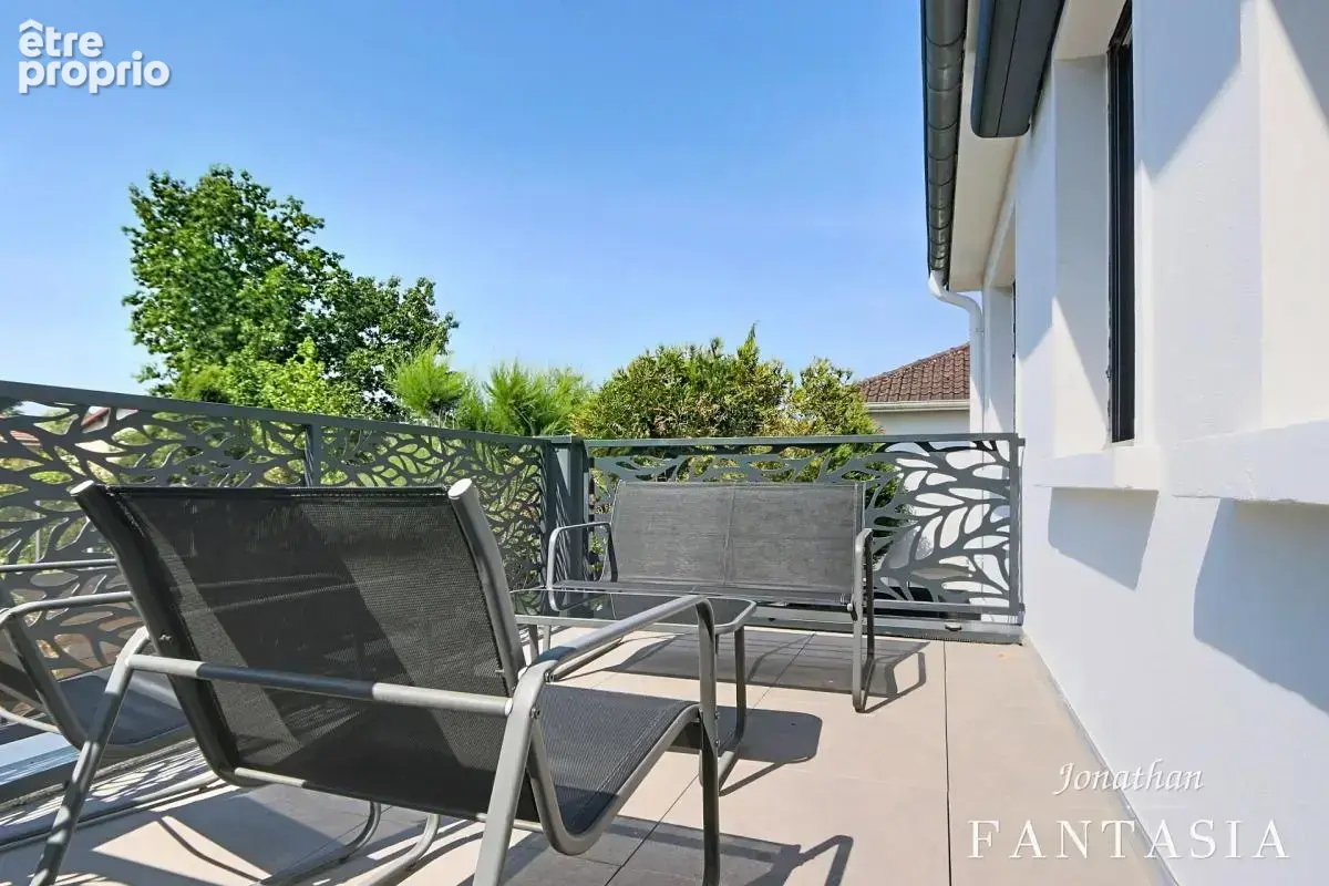 LA MAXE – Maison familiale de 230 m² au sol avec piscine chauffée et généreux espaces extérieurs - photo 36