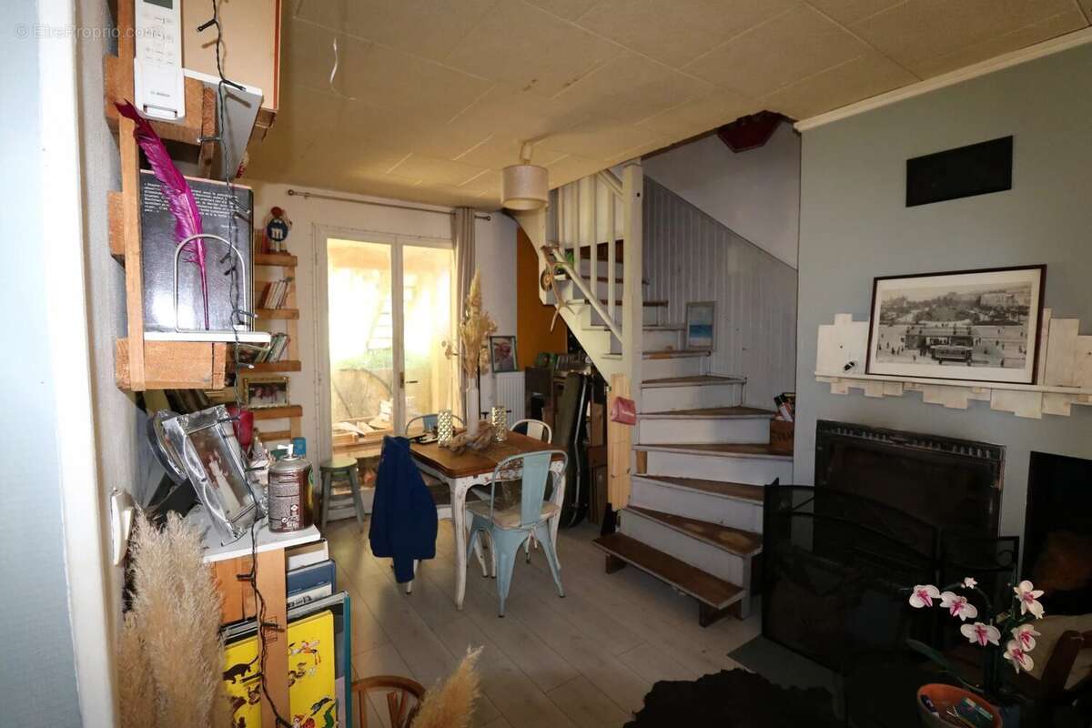 Maison à TOURRETTE-LEVENS