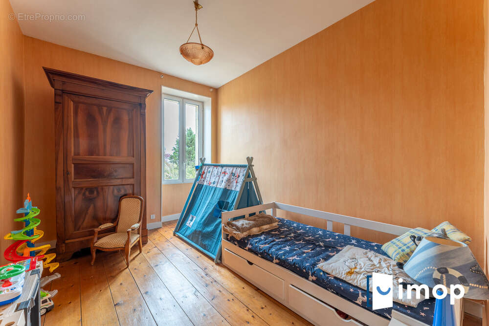 Maison à SAINT-ANDRE-DE-CUBZAC