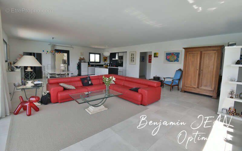 Maison à NISSAN-LEZ-ENSERUNE